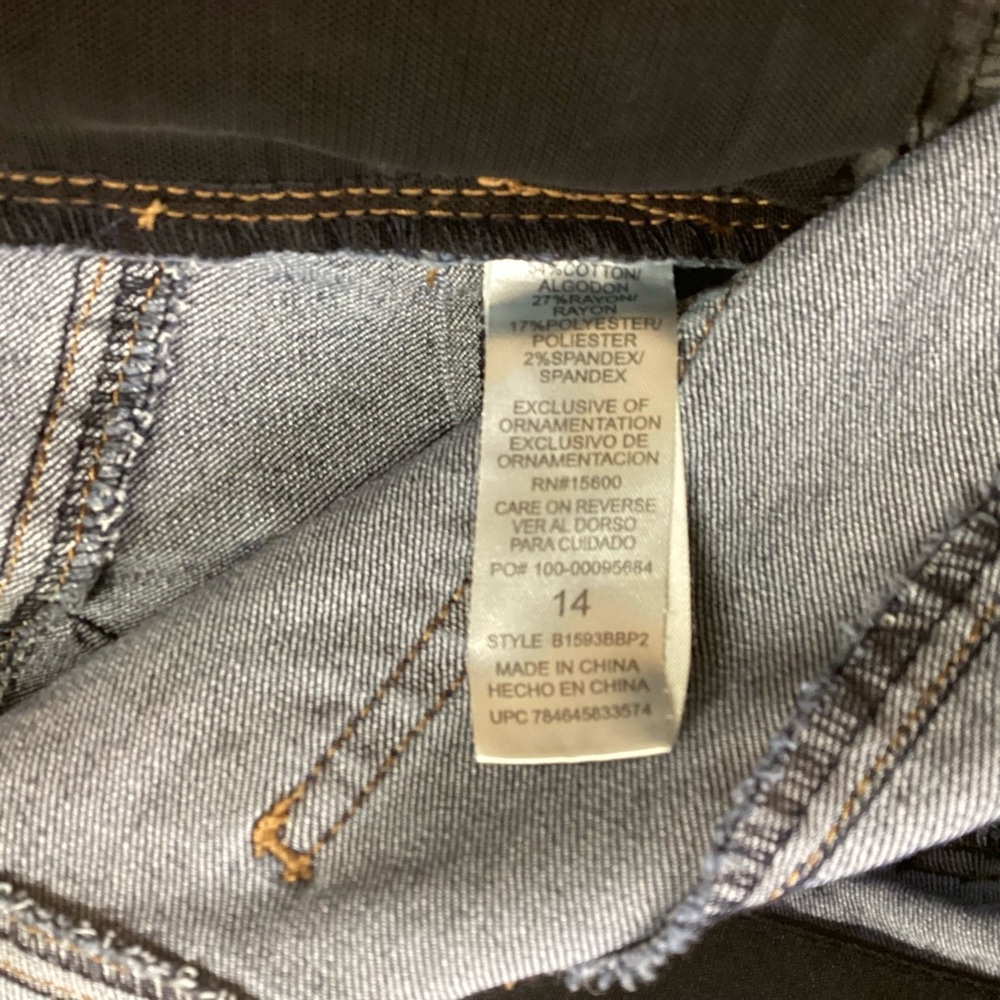 Democracy "Ab"solution Cuffed Indigo Ankle jeans - Picture 11 of 16